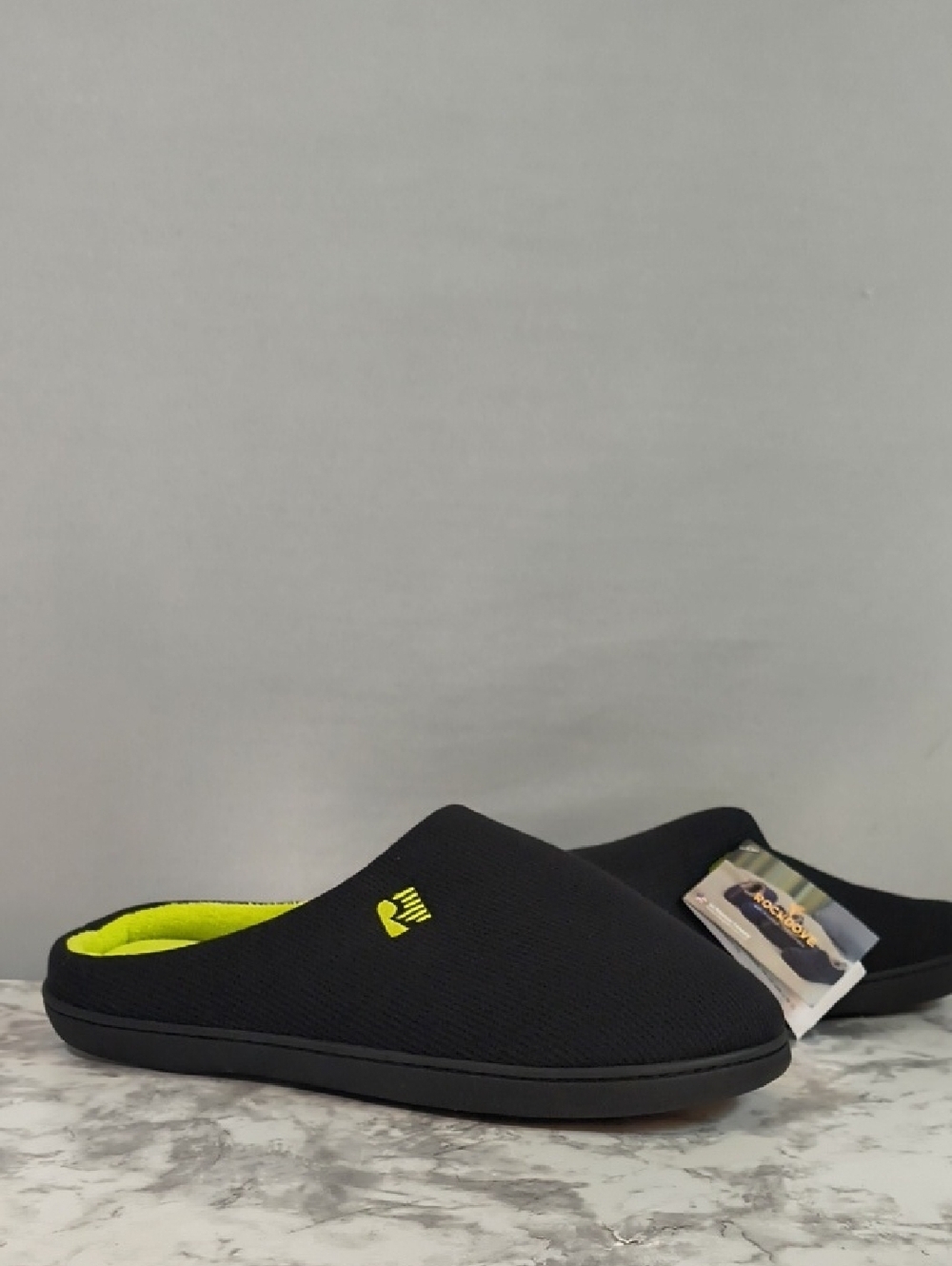 RockDove Men Size 11/12  Two-Tone Memory Foam Slipper Black Lime Slip On NWT